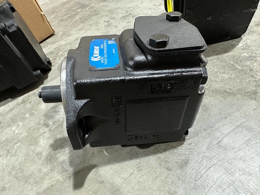 425817.8274 Hydraulische pompen Kalmar Reach Stacker onderdelen